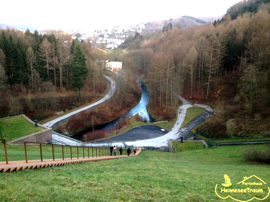 Die Himmelstreppe mit Blick auf Meschede.