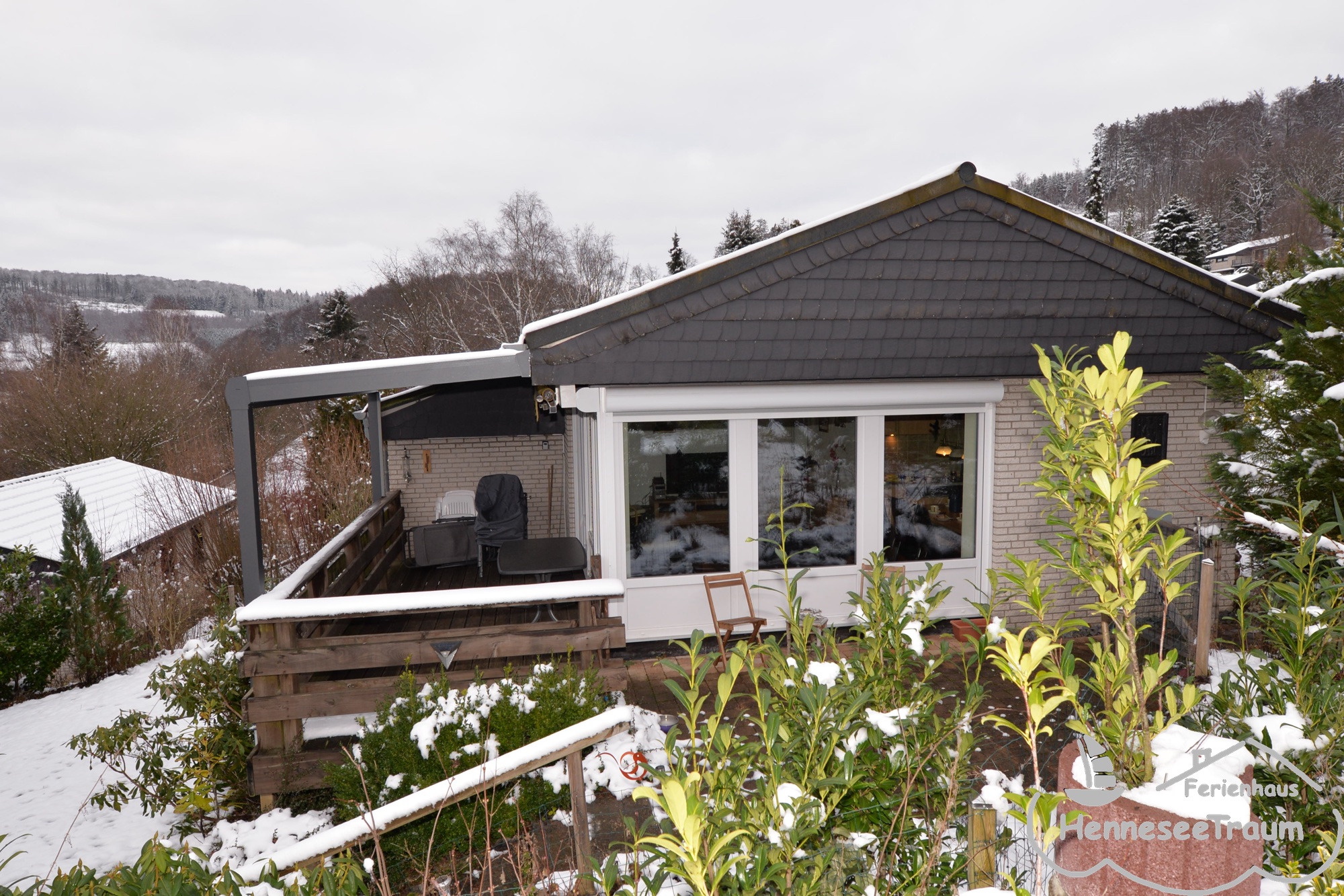 Die Terrasse mit traumhaftem Ausblick.
